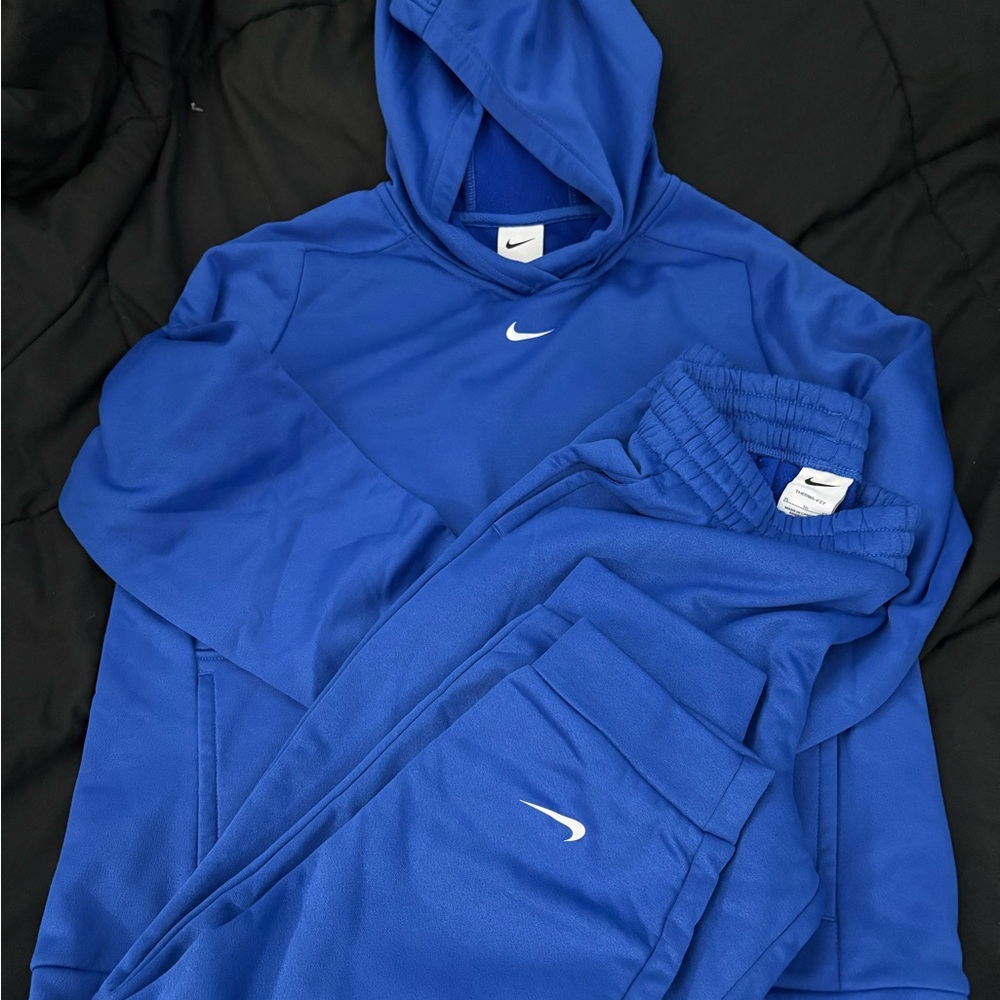 Nike Sweat Suit